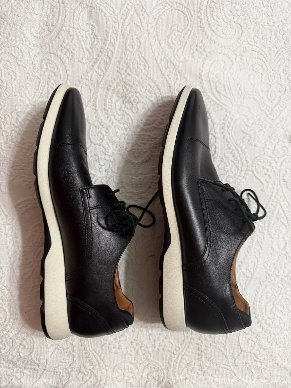 Florsheim Transit Cap Toe Oxfords Size 11 Mens Black Leather White Trim